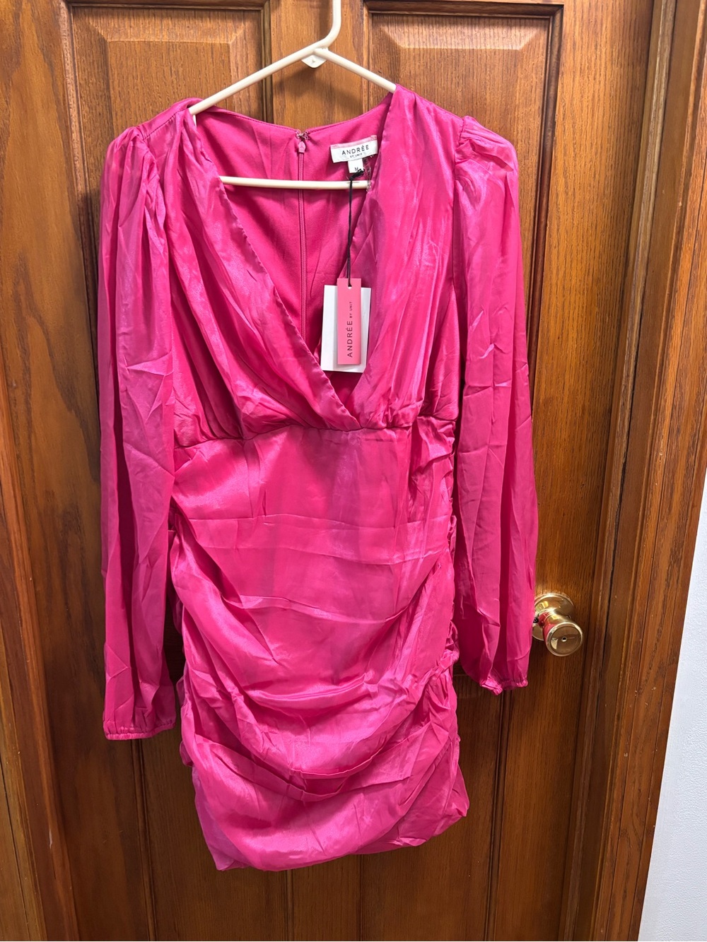 Andrée by Unit Hot Pink Satin Surplice Ruched Long Sleeve Mini Dress. Sz M. NWT